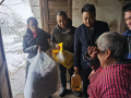 北塔区新滩镇街道：心系困难群众 雪天慰问暖人心
