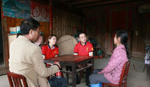 走访结对帮扶群众