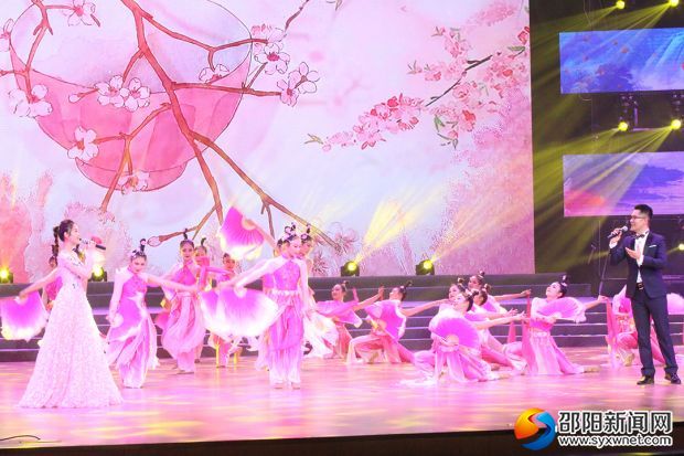 歌伴舞《何日等来采花郎》