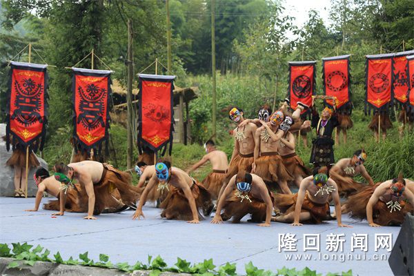 “南国雪峰、花飞花瑶” 实景演出现场1