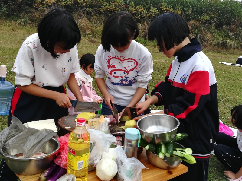 实验中学 (1).jpg